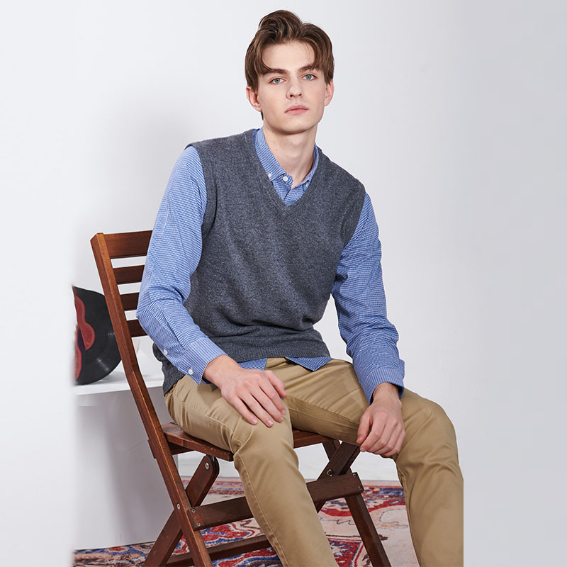 Bomuldsrund nakke pullover sweater, cashmere rund hals pullover sweater, marineblå rund hals pullover sweater er alsidig og let at matche: